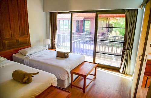 Sawankhalok Hotel | Budget-Friendly Banthongna with Family-Friendly Amenities