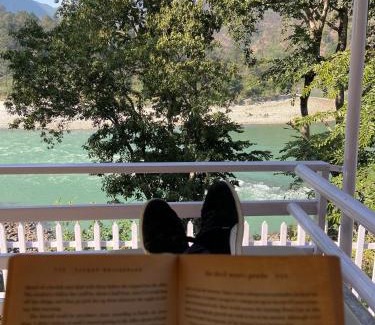 Sirala Resort | Discover Banyan By The Ganges: Pet-Friendly Retreat