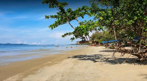 Rayong Resort | Oceanfront Paradise: Banyan Resort @Rayong Awaits You