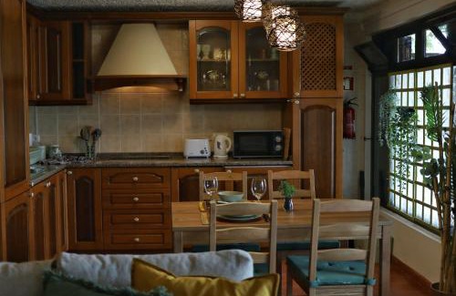 Obidos House | Guest Rated: Banyan Tree - Family-Friendly Hotel Escape