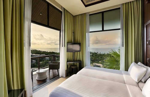 Lamai Hotel | Elevate Your Stay at Banyan Tree Samui: 5-Star Paradise