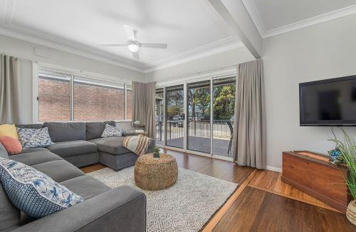 North Haven House | Family-Friendly Stay at Banyandah - 4-Star Comfort Awaits