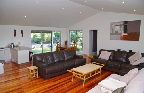 Crescent Head House | Experience Comfort at Banyula on Neville Morton Drive