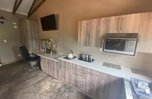 Alldays Bed & Breakfast | Relax at Baobab Estate Alldays with Pool and Pet Friendly