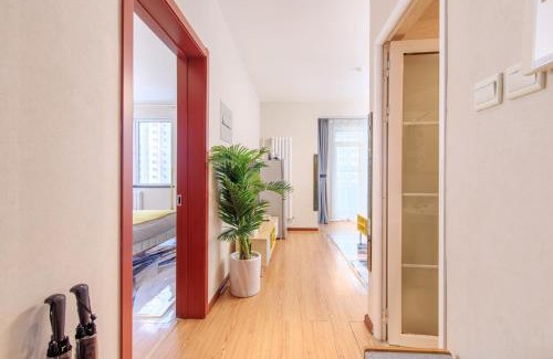 Lianchi District Apartment | Discover Baoding Jingxiu: Pet-Friendly 4-Star Stay