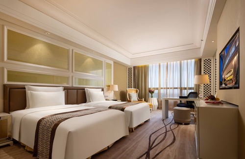 Bao'an Hotel | Elegant Baolilai International Hotel Shenzhen with Spa & Pool