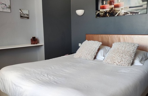 Beaumont-sur-Leze Hotel | Discover Bar Hôtel Restaurant le Sporting with Spa & Dining
