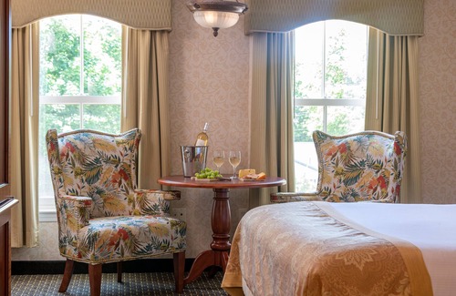 Bar Harbor Hotel | Bar Harbor Grand Hotel - Rated 9.6 with Pool & Spa