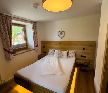Vigo di Fassa Bed & Breakfast | Family-Friendly Dining at Bar-Restaurant-Pizzeria Antermont