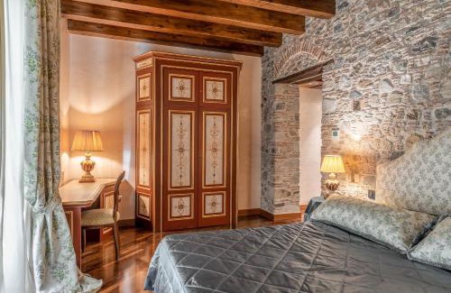 Savoca House | Discover Bar Vitelli Suites with Oceanfront Views & Pool