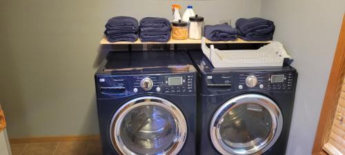 Baraboo Villa | Family-Friendly Baraboo Retreat with Pet Amenities Awaits