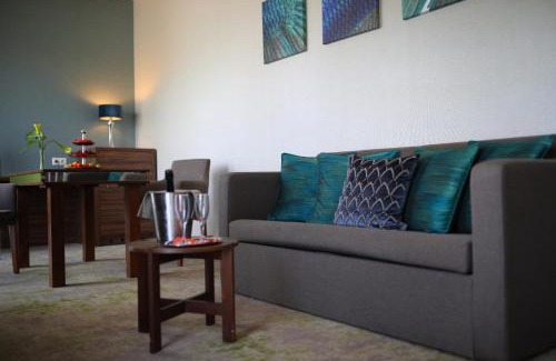 Tiszakecske Hotel | Relaxing Barack Thermal Hotel and Spa with Oceanfront Views