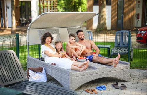 Tiszakecske Apartment | Relax at Barack Thermal & Natura Apartments with Spa Amenities