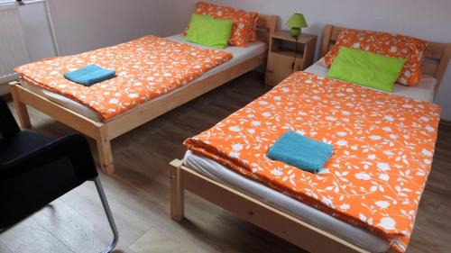 Bar House | Pet-Friendly Retreat at Barackos Vendégház Bár - 8/10 Rated