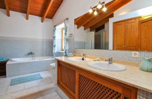 Selva House | Experience Baragreen: 5-Star Escape with Ocean Views