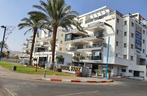 Eilat Apartment | Barak Royal Suites VIP: Steps from Beach & Ocean Views