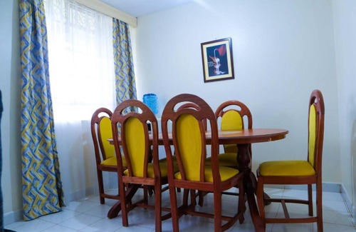 Thika Bed & Breakfast | Budget-Friendly Barakka: Family-Oriented Hotel Stay