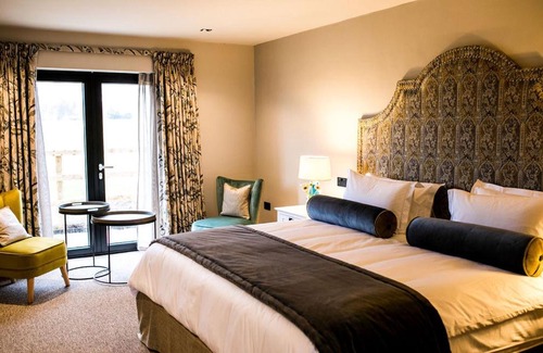 Stratford-upon-Avon Hotel | Discover Baraset Barn Hotel: Rated 9.4 & Family Friendly
