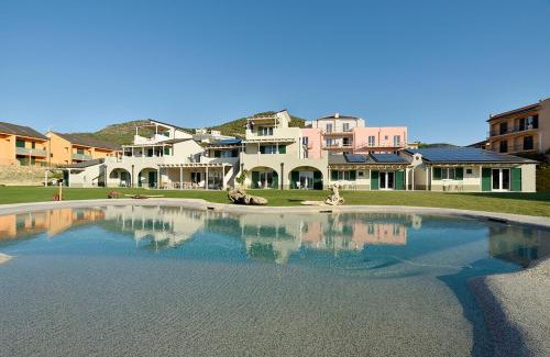 Pietra Ligure House | Discover Barbaciiu Vacanze Green: 4-Star Oceanfront Retreat