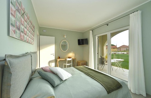 Pietra Ligure House | Discover Barbaciiu Vacanze Green: 4-Star Oceanfront Retreat