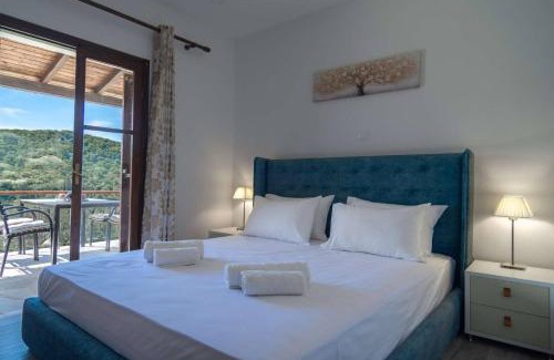 Doukades Apartment | Cozy Barbara House: Pet-Friendly with Hot Tub & High Rating