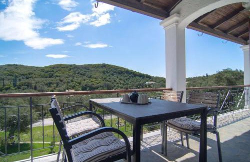 Doukades Apartment | Cozy Barbara House: Pet-Friendly with Hot Tub & High Rating