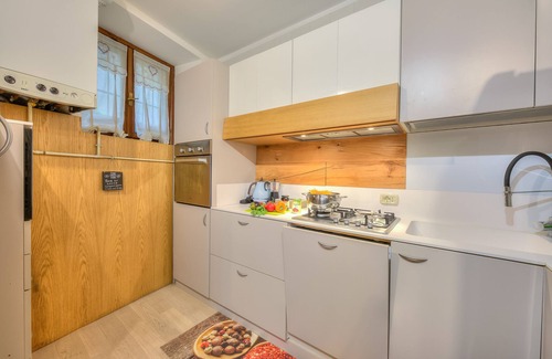 Barbarano Apartment | Barbarano House: Beachfront Retreat in Salò, Italy