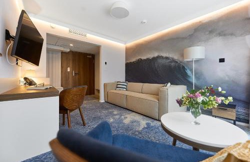 Swinoujscie Resort | Discover OSW Barbarka: Pet-Friendly Stay with Breakfast