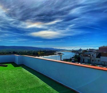Barbate Hotel | Discover 6 Grifos: Family-Friendly Rooms with Breakfast