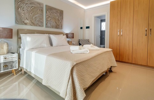 Barbati Villa | Barbati Beachfront - Luxury Villa Apaghio