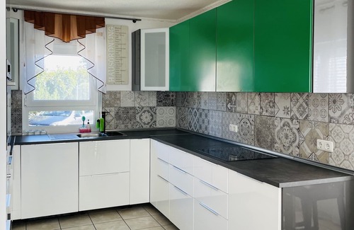 Oberwesel House | Family-Friendly JoNa House by the Rhine with Kitchen