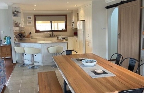 Wallaroo House | Barbican Close: Oceanfront Retreat at Wallaroo Marina