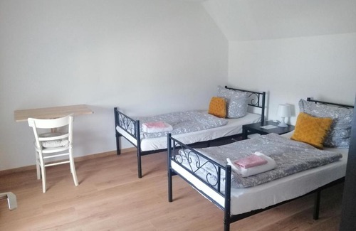 Altlay House | Pet-Friendly Escape at Barbora's Home - Rated 10/10