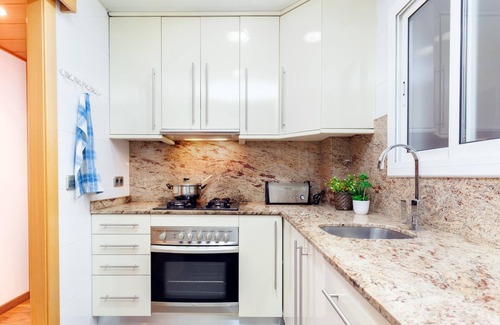 El Port Apartment | Convenient Stay Near Barcelona Fair with Top WiFi Access