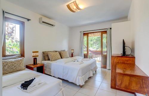 Itacare Hotel | Experience Relaxation at Barcaça Pousada with Pool & Spa