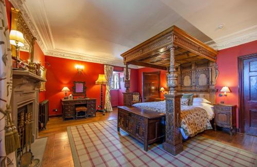 Benderloch Bed & Breakfast | Experience Elegance at Barcaldine Castle - 5-Star Retreat