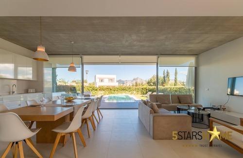 es Bacares Villa | Family-Friendly Villa with Private Pool in Quiet Area