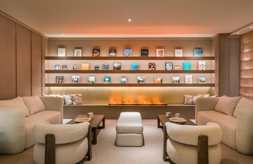Castanos Hotel | Discover Barceló Bilbao Nervión: 4-Star Comfort & Spa