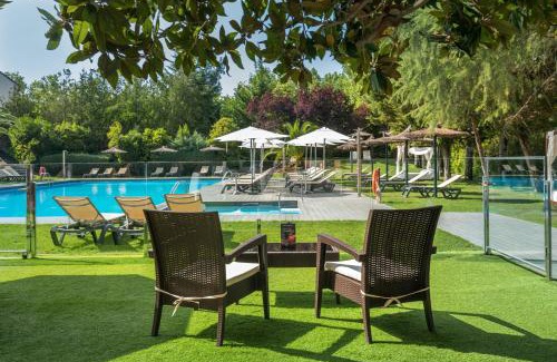 R-66-A El Arco Hotel | Discover Barceló Cáceres V Centenario: 4-Star Oceanfront Retreat