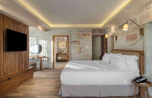Nevsehir Hotel | Discover Barceló Cappadocia: Family-Friendly with Spa & Pool