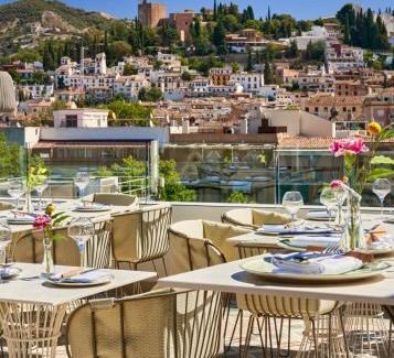 Granada City Center Hotel | Elegant Barceló Carmen Granada with Pool and Ocean View