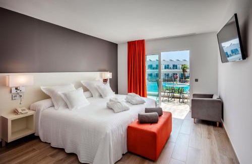 Corralejo Hotel | Relax at Barceló Corralejo Sands: Beachfront Oasis Awaits