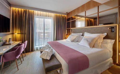 Castellana Hotel | Experience Elegance at Barceló Emperatriz - 5-Star Retreat