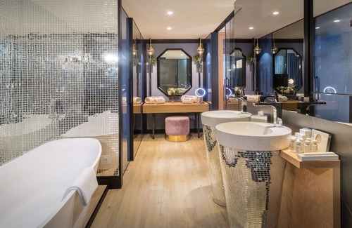 Cotos Hotel | Unforgettable Stay at Barceló Imagine - 5-Star Elegance