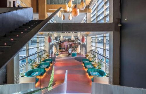 R.E.N.F.E. Hotel | Discover Barceló Malaga: Family-Friendly with Ocean Views