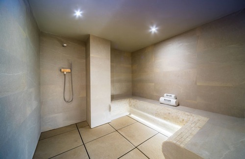 Guadalmina Hotel | Experience Barceló Marbella: Eco-Friendly Oasis with Spa