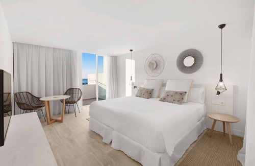 Portinatx Hotel | Relax at Barceló Portinatx - Adults Only, Rated 9.2/10