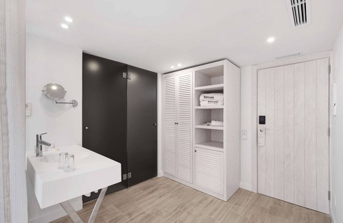 Portinatx Hotel | Relax at Barceló Portinatx - Adults Only, Rated 9.2/10