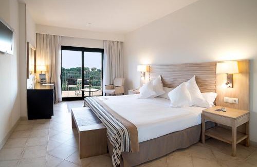 Punta Umbria Resort | Experience Barceló Punta Umbría Beach Resort with Ocean Views