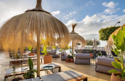 San Miguel de Abona Hotel | Indulge at Barceló Tenerife Royal Level - 5-Star Comfort